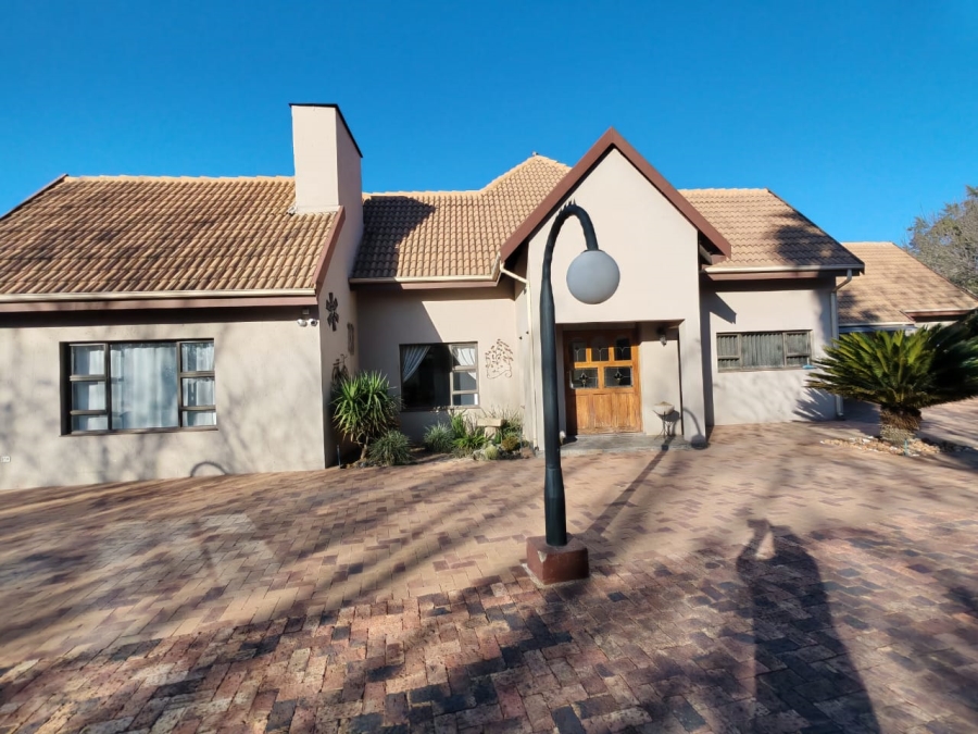4 Bedroom Property for Sale in Vaalpark Free State